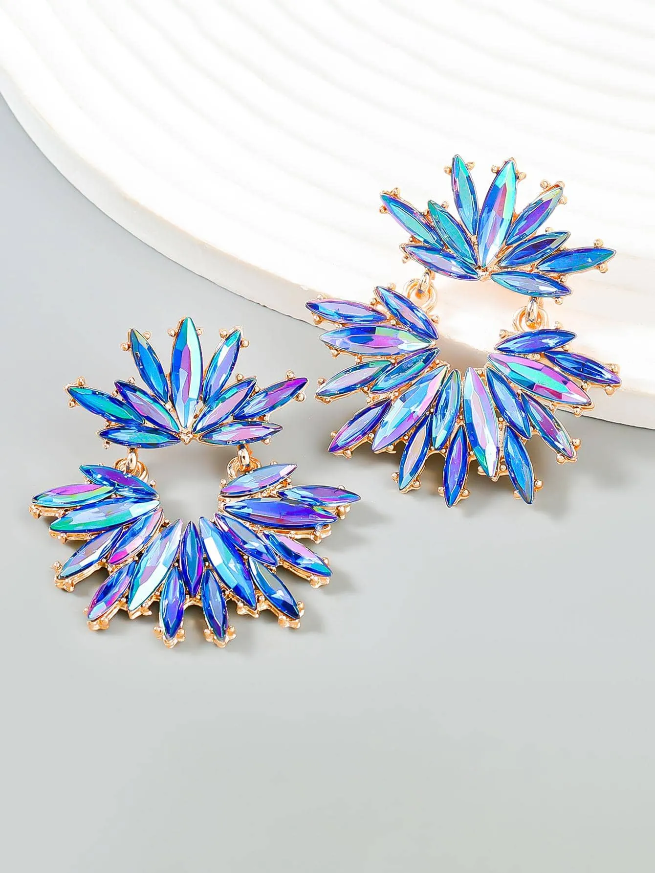 1pair Glamorous Rhinestone Decor Flower Shaped Drop Earrings For Women For Daily Decoration