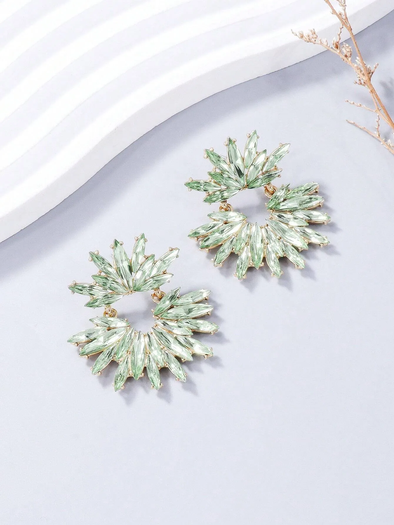 1pair Glamorous Rhinestone Decor Flower Shaped Drop Earrings For Women For Daily Decoration