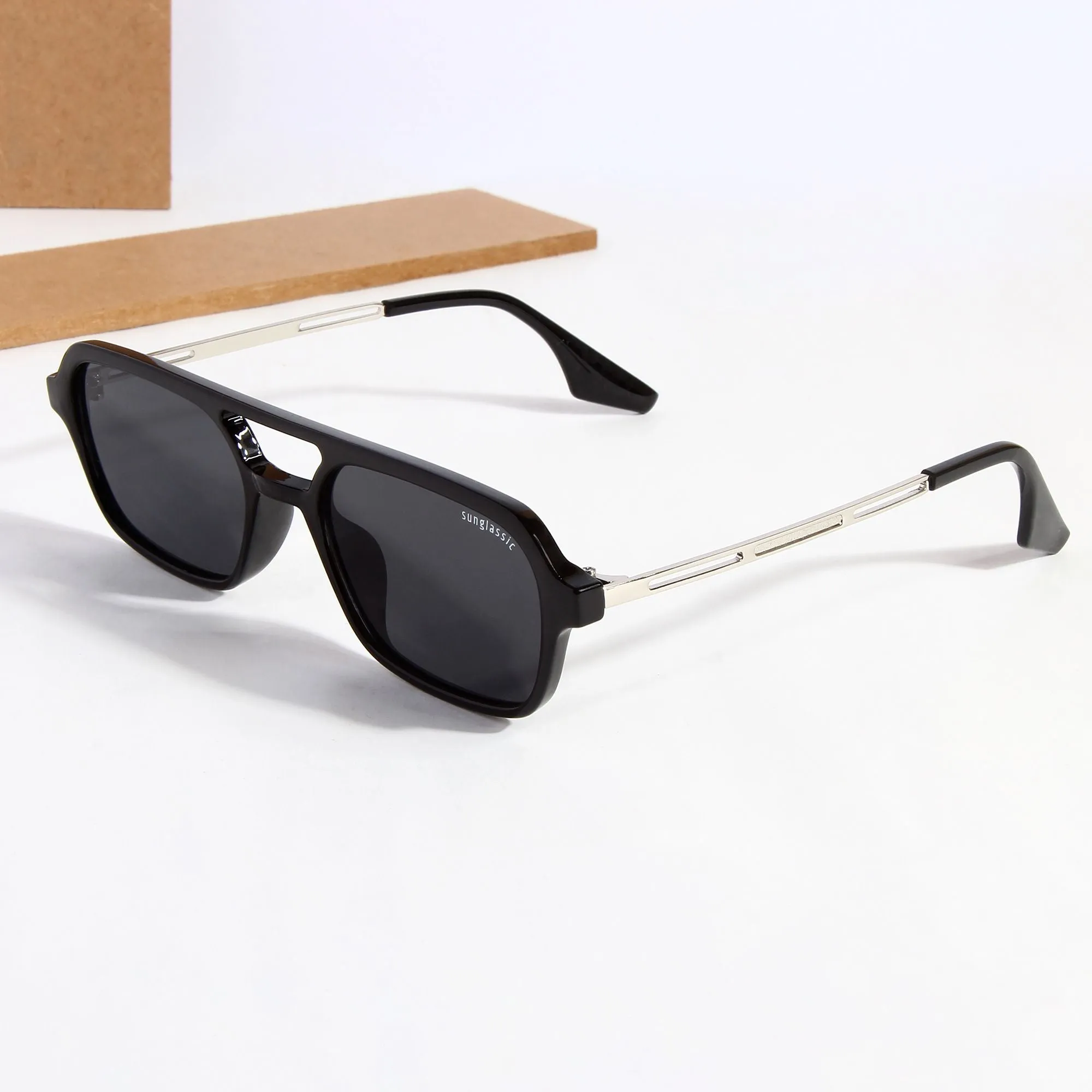 COLTON. Full Black Rectangle Sunglasses