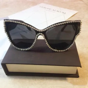 Women's Round Bling Diamond UV400 Luxury Eyewear Cateye Sunglasses